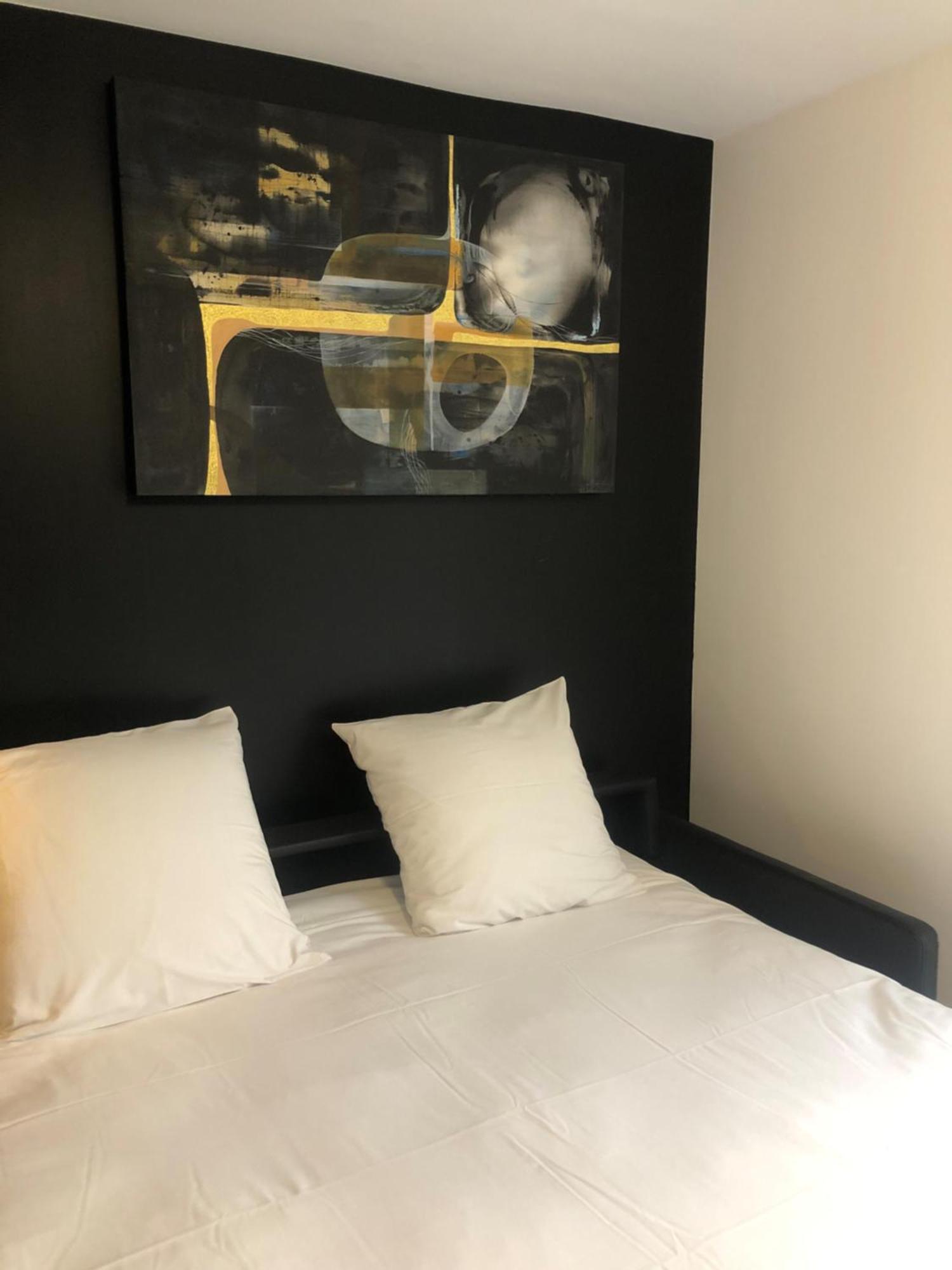 Une Chambre A Neuilly Guest House מראה חיצוני תמונה