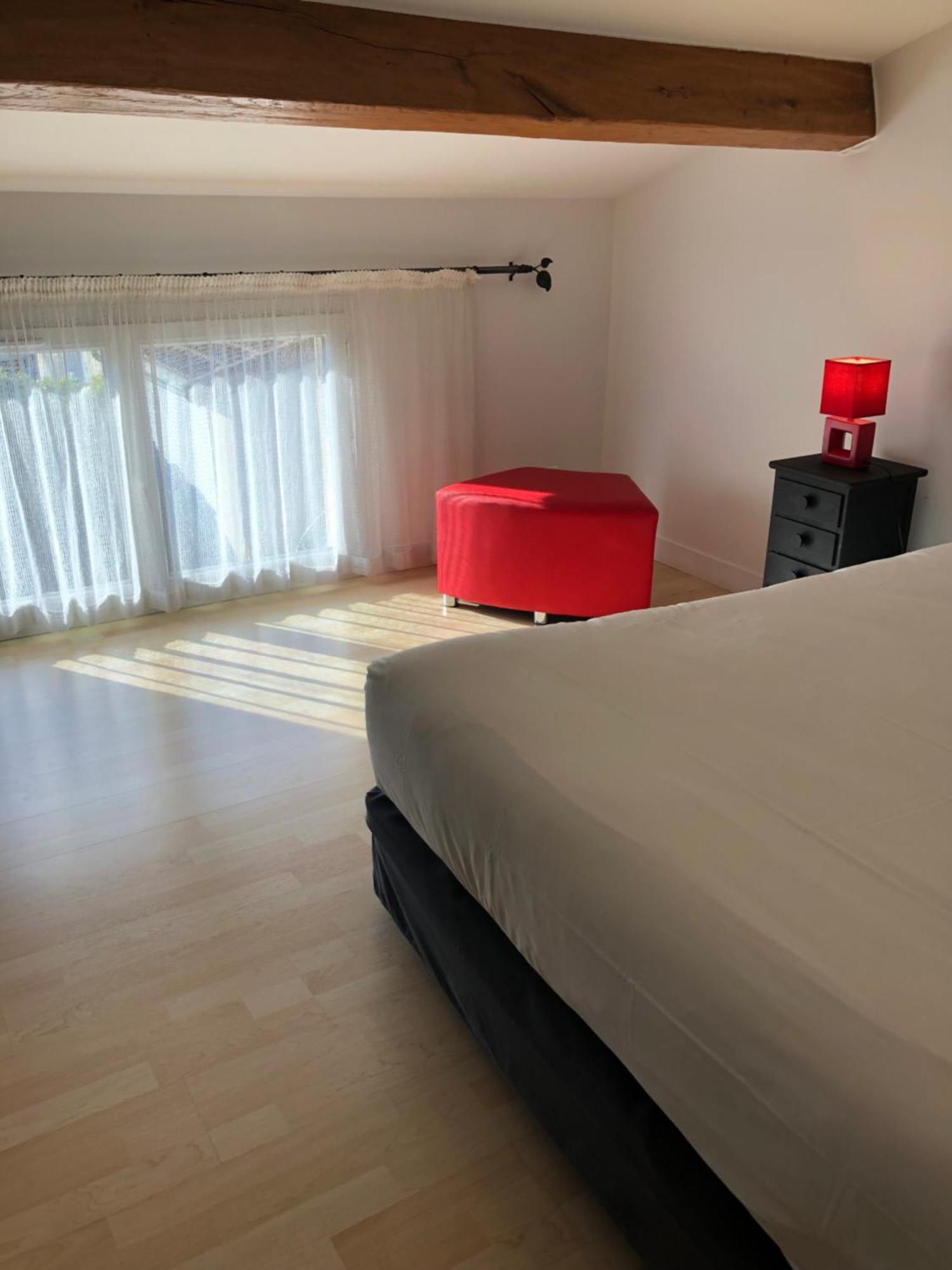 Une Chambre A Neuilly Guest House מראה חיצוני תמונה