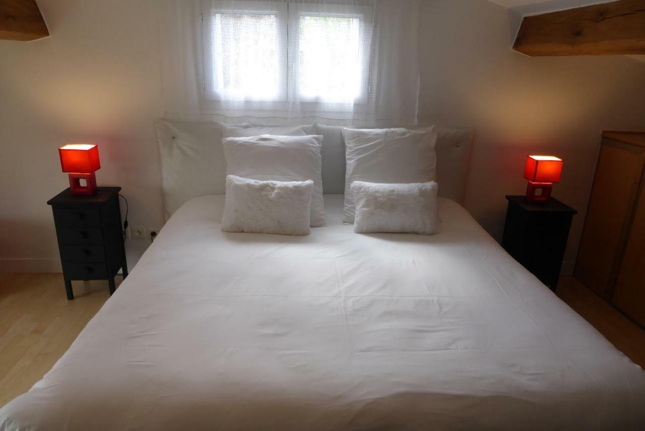 Une Chambre A Neuilly Guest House מראה חיצוני תמונה